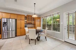 3 S Altwood Cir, The Woodlands, TX 77382 - Photo 15