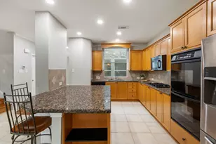 3 S Altwood Cir, The Woodlands, TX 77382 - Photo 17
