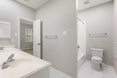 3 S Altwood Circle, The Woodlands, TX 77382 - Photo 33
