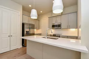 2305 Silva Park Ln, Houston, TX 77091 - Photo 9