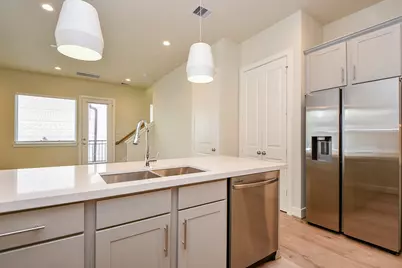 2305 Silva Park Lane, Houston, TX 77091 - Photo 7