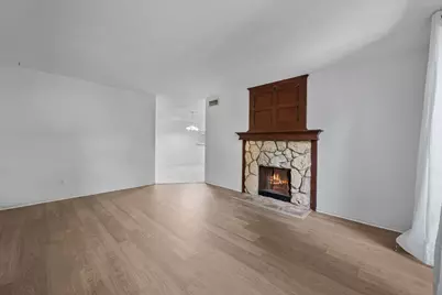 4649 Wild Indigo Street #337, Houston, TX 77027 - Photo 7