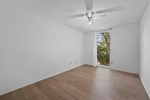 4649 Wild Indigo St, Houston, TX 77027 - Photo 13
