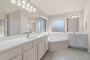 9122 Sunny Ridge Dr, Houston, TX 77095 - Photo 13