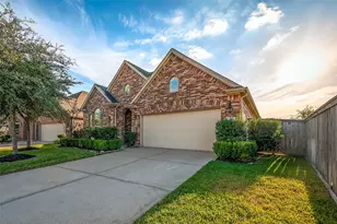 10839 Paula Bluff Ln, Cypress, TX 77433 - Photo 5