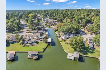 121 Clear Water Street W, Montgomery, TX 77356 - Photo 27