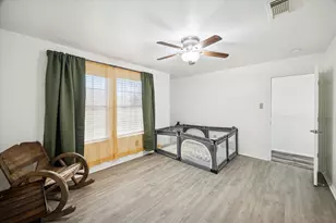 8435 Broadleaf Ave, Baytown, TX 77521 - Photo 21