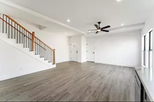 205 S 2nd St, Beasley, TX 77417 - Photo 11