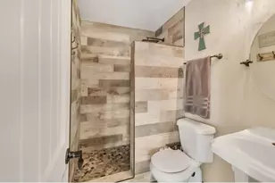 6714 Spray Ln, Rosharon, TX 77583 - Photo 33
