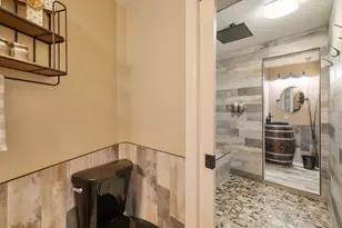 6714 Spray Ln, Rosharon, TX 77583 - Photo 11