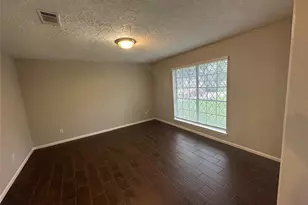 9939 Valley Park Dr, Houston, TX 77078 - Photo 5