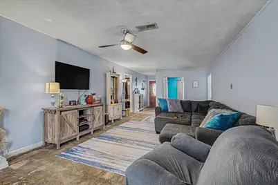 157 Houston Street, Angleton, TX 77515 - Photo 9