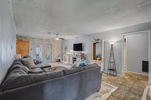 157 Houston St, Angleton, TX 77515 - Photo 7