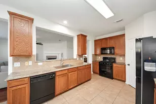 2705 Calico Creek Ln, Pearland, TX 77584 - Photo 9