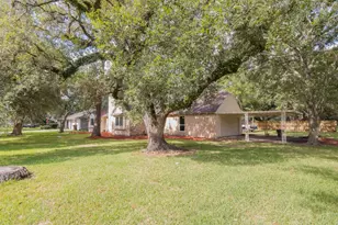 3820 Evergreen Dr, Dickinson, TX 77539 - Photo 23