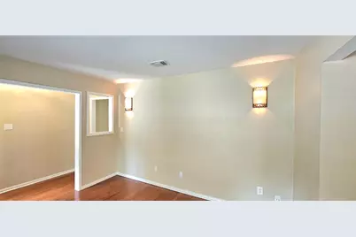 22 W Broken Oak Court, The Woodlands, TX 77381 - Photo 3