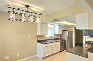 22 W Broken Oak Ct, The Woodlands, TX 77381 - Photo 11