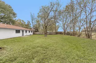 1314 Hooks St, Crockett, TX 75835 - Photo 27