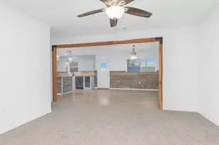 1314 Hooks St, Crockett, TX 75835 - Photo 5