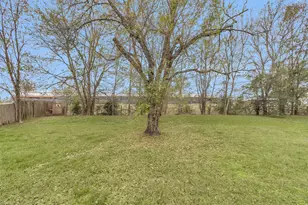 1314 Hooks St, Crockett, TX 75835 - Photo 25