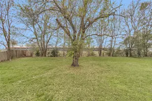 1314 Hooks St, Crockett, TX 75835 - Photo 25