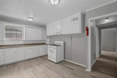 2729 Main Street #3, La Marque, TX 77568 - Photo 5