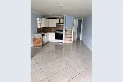 7301 Ave #B, Houston, TX 77011 - Photo 5
