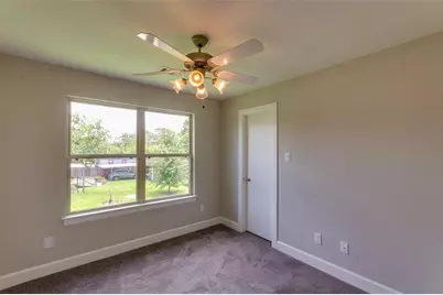 612 E 38th Street, Houston, TX 77022 - Photo 17