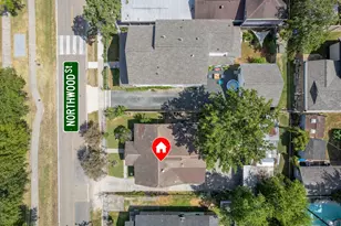 908 Northwood St, Houston, TX 77009 - Photo 9