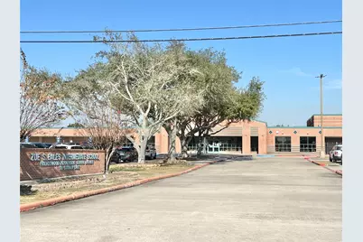 303 Brigadoon Lane, Friendswood, TX 77546 - Photo 3