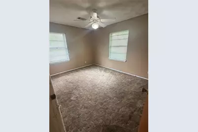 113 Cypress Street, Lake Jackson, TX 77566 - Photo 9