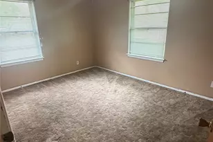 113 Cypress St, Lake Jackson, TX 77566 - Photo 9