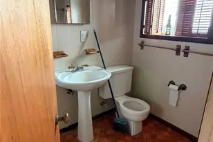 113 Cypress St, Lake Jackson, TX 77566 - Photo 13