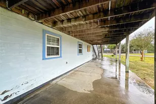 1045 12th St, Dickinson, TX 77539 - Photo 3