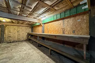 1045 12th St, Dickinson, TX 77539 - Photo 7