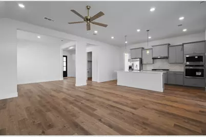 128 Coastal Prairie Drive, Waller, TX 77484 - Photo 7