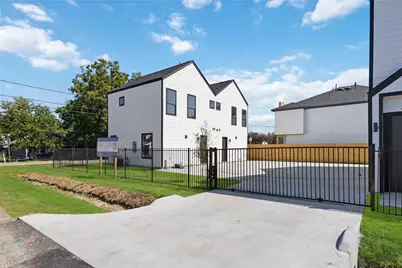 4202 Kewanee Street #B, Houston, TX 77051 - Photo 5