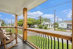 2015 37th St, Galveston, TX 77550 - Photo 27