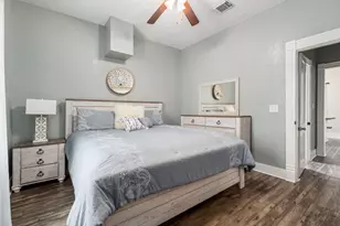 2015 37th St, Galveston, TX 77550 - Photo 17