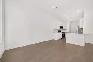 2212 Via Vicky Rd, Houston, TX 77051 - Photo 9