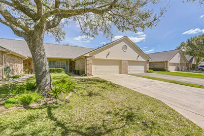 911 Woodfern Glen Lane, Pearland, TX 77584 - Photo 1