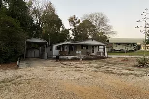 152 Woodpecker, Livingston, TX 77351 - Photo 3