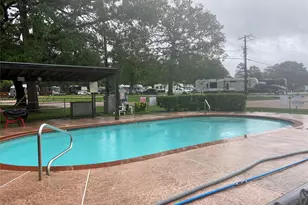 152 Woodpecker, Livingston, TX 77351 - Photo 37