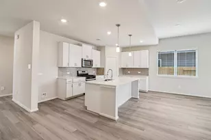 12030 Shining Lk Dr, Baytown, TX 77523 - Photo 3