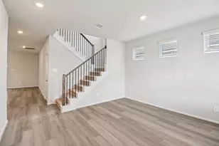 12030 Shining Lk Dr, Baytown, TX 77523 - Photo 9