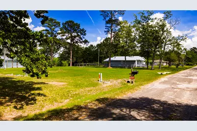 242 Palmetto Drive, Livingston, TX 77351 - Photo 9