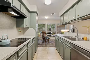 5705 Woodville Ln, Pearland, TX 77584 - Photo 9