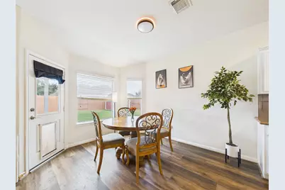 6009 Village Grove Drive, Pearland, TX 77581 - Photo 17