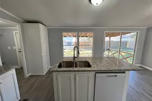 16105 Lone Star Ranch Dr, Conroe, TX 77302 - Photo 11