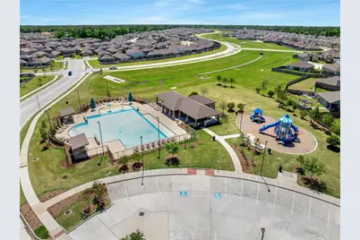 2423 Dancing Pine Drive, Spring, TX 77373 - Photo 13